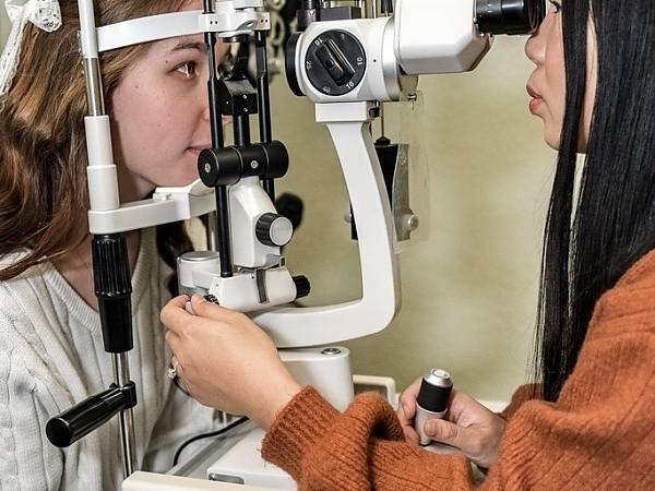 Common Eye Problems in Children & When to See an Optometrist in Surprise