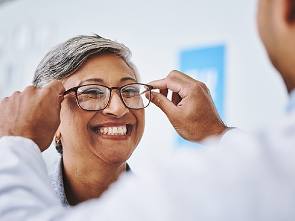 How Diet & Nutrition Affect Eye Health for Surprise Residents