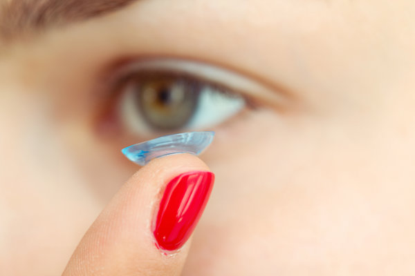Contact Lens Care Mistakes That Can Harm Your Eyes